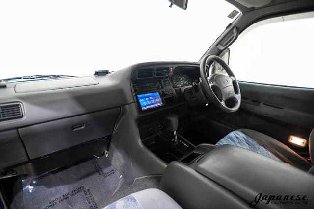 1996 Toyota HiAce JDM car for sale — photo 10 of 25