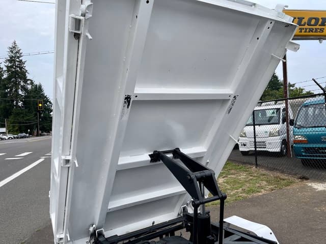 1997 Daihatsu Hijet JDM car for sale — photo 24 of 25
