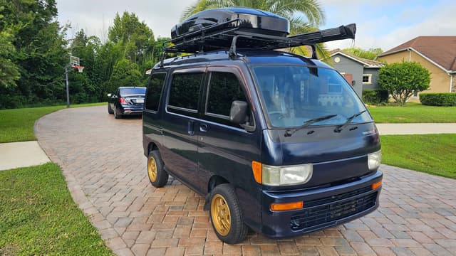 1997 Daihatsu Atrai JDM car for sale — photo 4 of 17