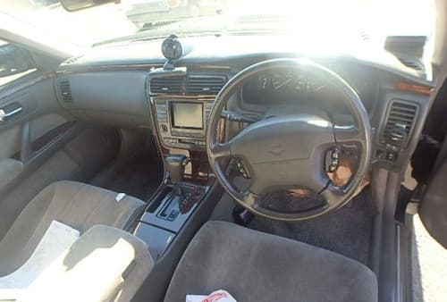 1996 Nissan Cima JDM car for sale — photo 6 of 9