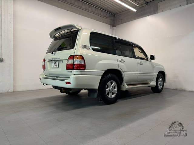 1998 Toyota Land Cruiser JDM car for sale — photo 12 of 25