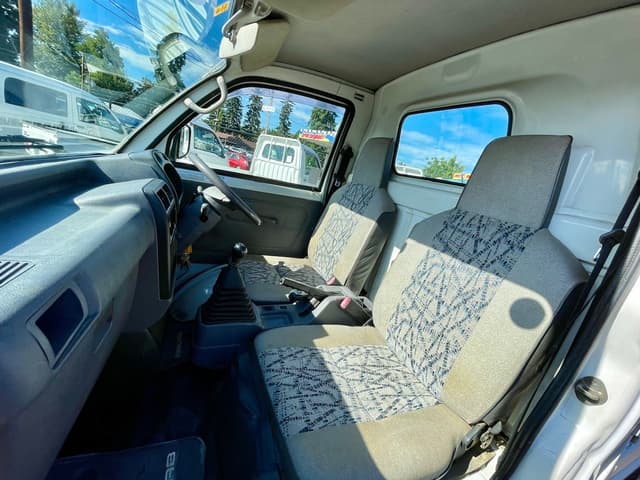 1997 Mitsubishi Minicab JDM car for sale — photo 24 of 25