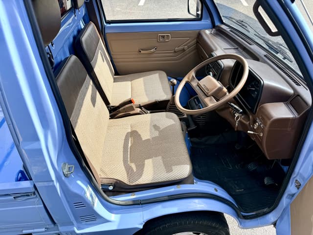 1992 Daihatsu Hijet JDM car for sale — photo 20 of 21
