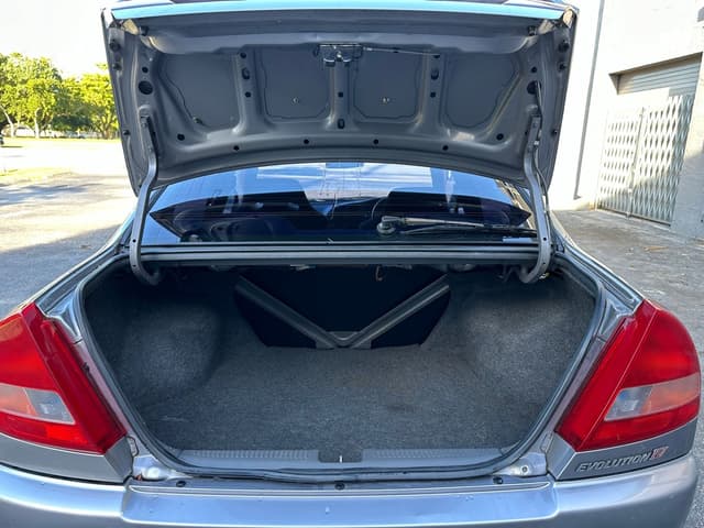 1996 Mitsubishi Lancer Evolution JDM car for sale — photo 24 of 25
