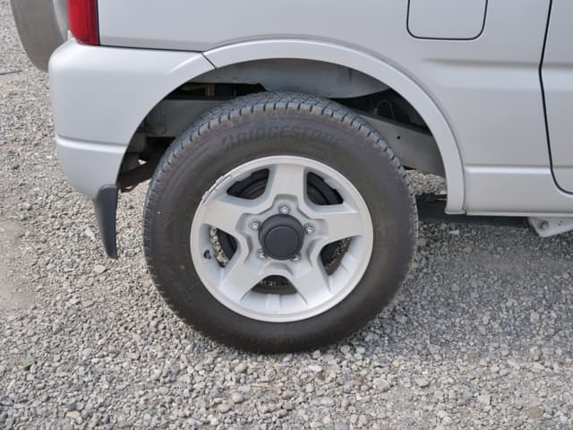 2001 Suzuki Jimny JDM car for sale — photo 21 of 25