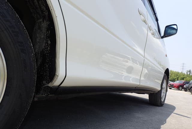 2001 Toyota Estima JDM car for sale — photo 21 of 25
