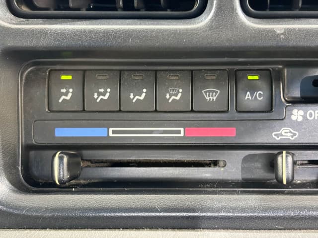 2001 Suzuki Jimny JDM car for sale — photo 18 of 25