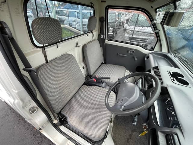 2000 Daihatsu Hijet JDM car for sale — photo 21 of 25