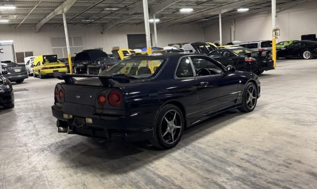 2000 Nissan Skyline JDM car for sale — photo 10 of 25