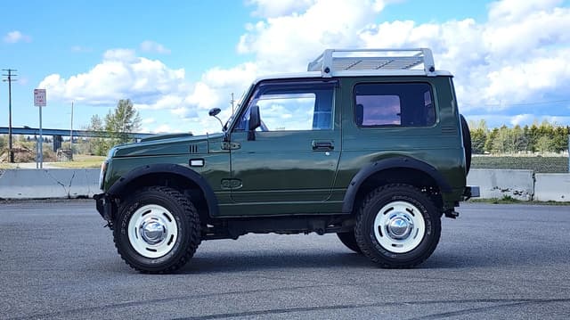 1995 Suzuki Jimny JDM car for sale — photo 5 of 10