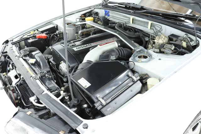 1991 Nissan Skyline JDM car for sale — photo 2 of 10