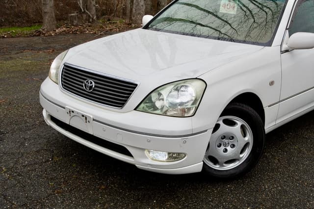 2001 Toyota Celsior JDM car for sale — photo 10 of 22