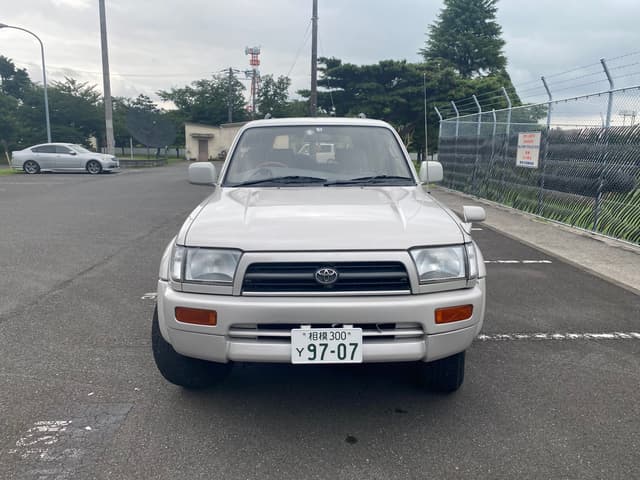 1996 Toyota Hilux Surf JDM car for sale — photo 5 of 10