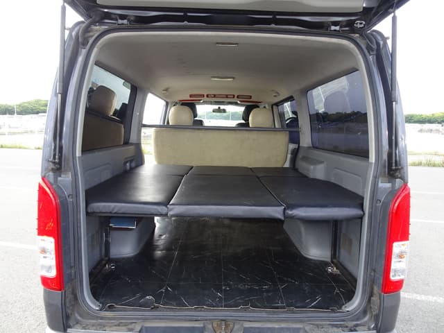 2007 Toyota HiAce JDM car for sale — photo 20 of 25