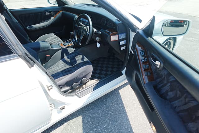 1997 Nissan Laurel JDM car for sale — photo 16 of 20