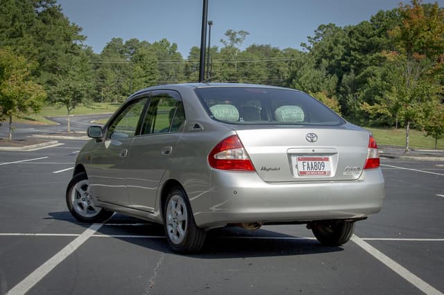2001 Toyota Prius JDM car for sale — photo 2 of 18
