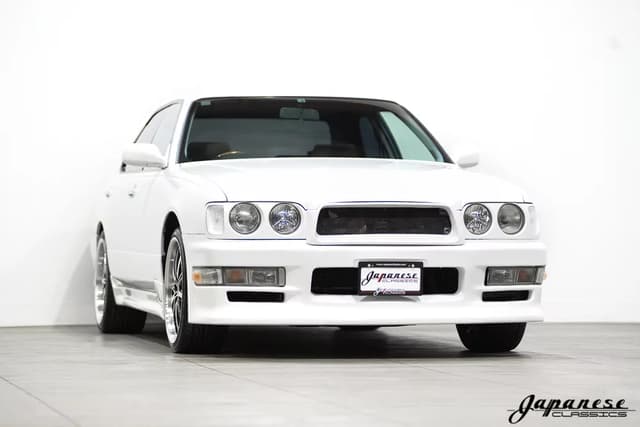1996 Nissan Gloria JDM car for sale — photo 3 of 25