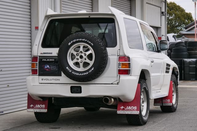 1997 Mitsubishi Pajero JDM car for sale — photo 22 of 25