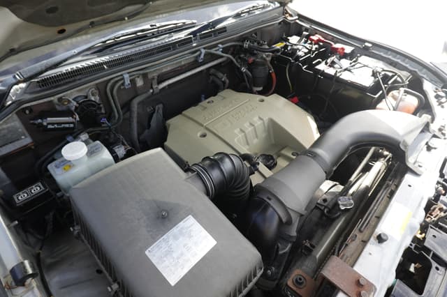 2001 Mitsubishi Pajero JDM car for sale — photo 17 of 20