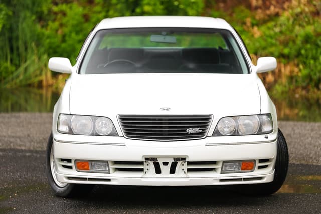 1996 Nissan Cima JDM car for sale — photo 16 of 25