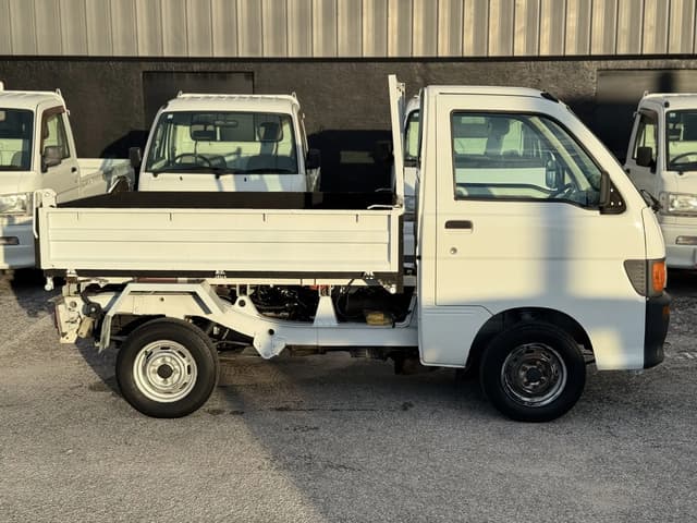 1998 Daihatsu Hijet JDM car for sale — photo 7 of 12