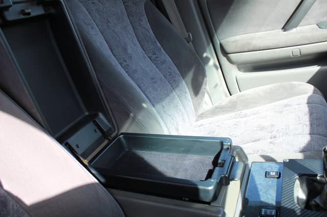2000 Toyota Crown JDM car for sale — photo 22 of 25