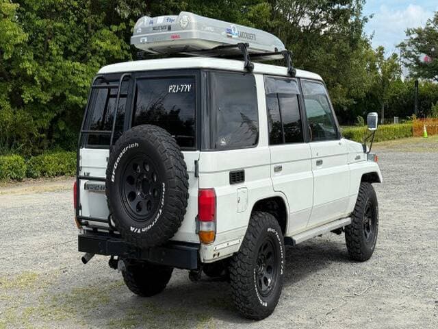 1992 Toyota Land Cruiser JDM car for sale — photo 13 of 18
