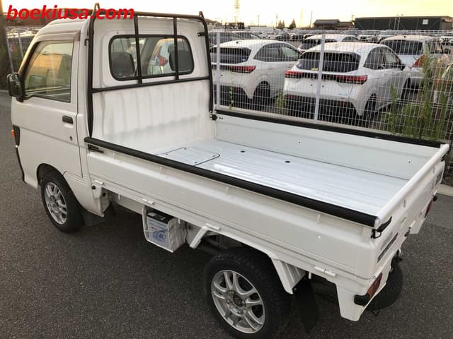 1996 Daihatsu Hijet JDM car for sale — photo 3 of 20