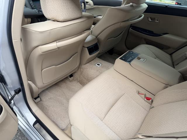 2008 Toyota Crown JDM car for sale — photo 13 of 16