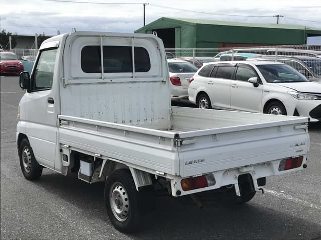 2001 Mitsubishi Minicab JDM car for sale — photo 7 of 24