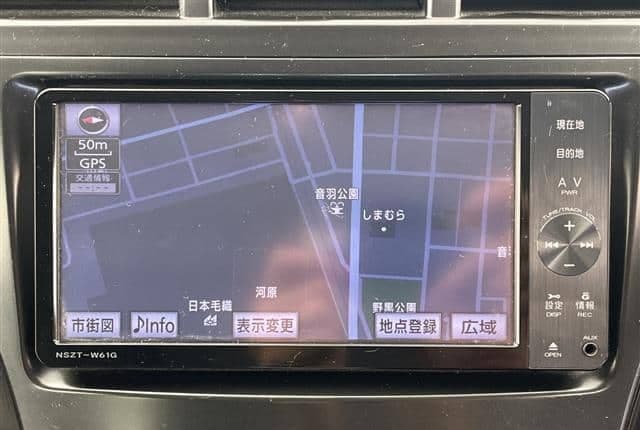 2011 Toyota Prius JDM car for sale — photo 13 of 25