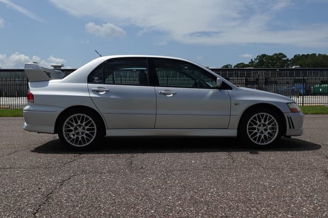 2001 Mitsubishi Lancer Evolution JDM car for sale — photo 5 of 19
