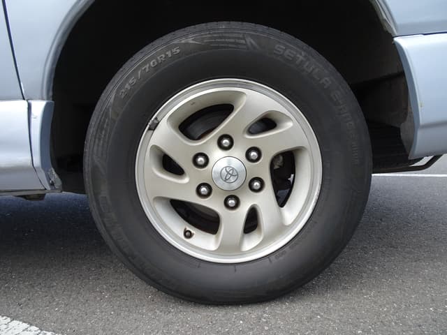 1999 Toyota Regius JDM car for sale — photo 10 of 25