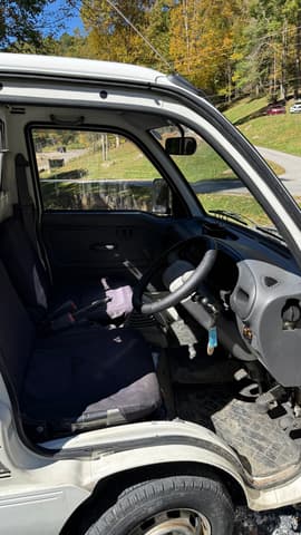 1994 Daihatsu Hijet JDM car for sale — photo 2 of 15