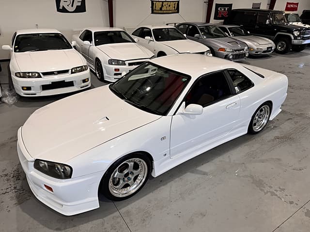 1998 Nissan Skyline JDM car for sale — photo 11 of 25