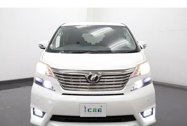 2010 Toyota Vellfire JDM car for sale — photo 22 of 25