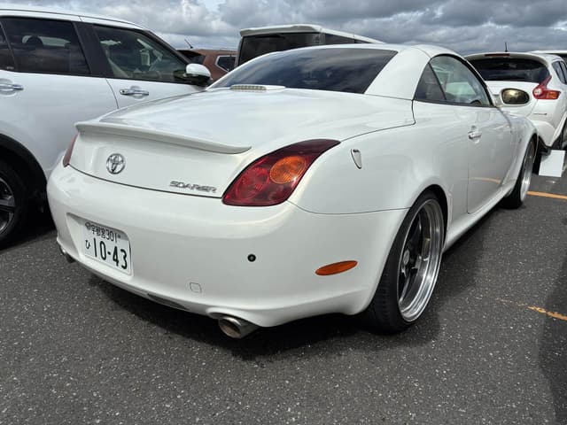 2001 Toyota Soarer JDM car for sale — photo 4 of 11
