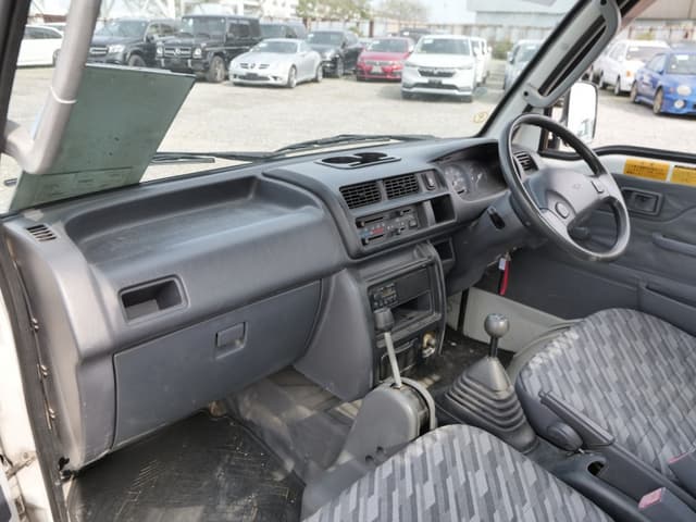 2002 Daihatsu Hijet JDM car for sale — photo 25 of 25