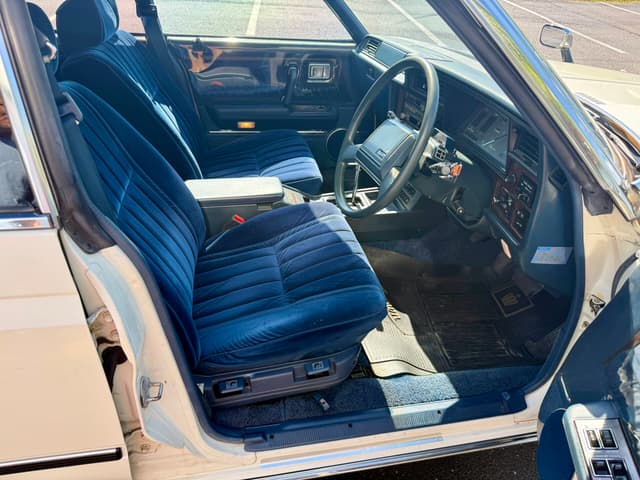 1982 Toyota Crown JDM car for sale — photo 16 of 25