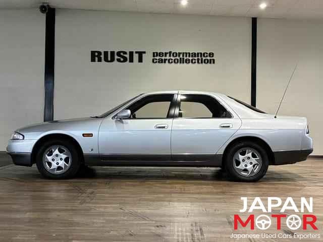 1994 Nissan Skyline JDM car for sale — photo 3 of 10