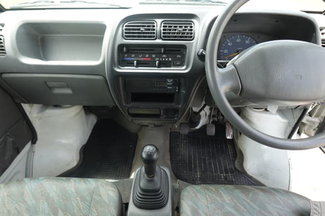 2000 Suzuki Carry JDM car for sale — photo 13 of 17