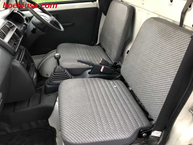 1999 Daihatsu Hijet JDM car for sale — photo 10 of 22