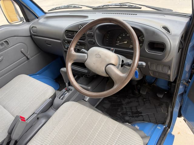 1994 Daihatsu Hijet JDM car for sale — photo 12 of 18