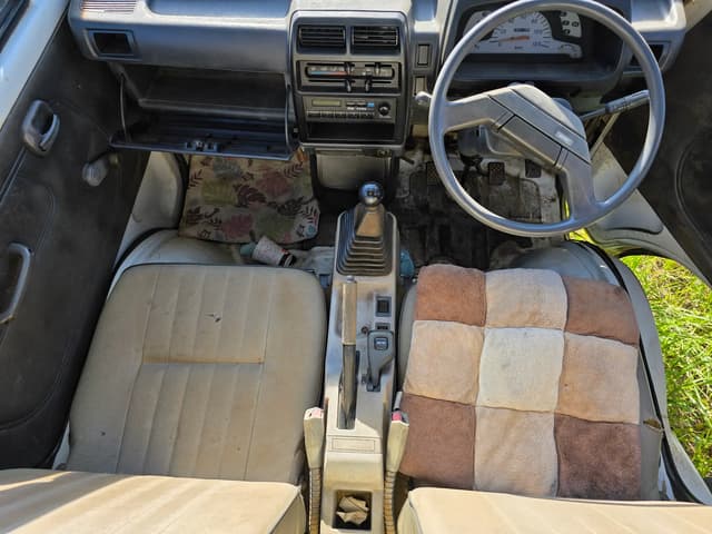 1992 Mitsubishi Minicab JDM car for sale — photo 6 of 6
