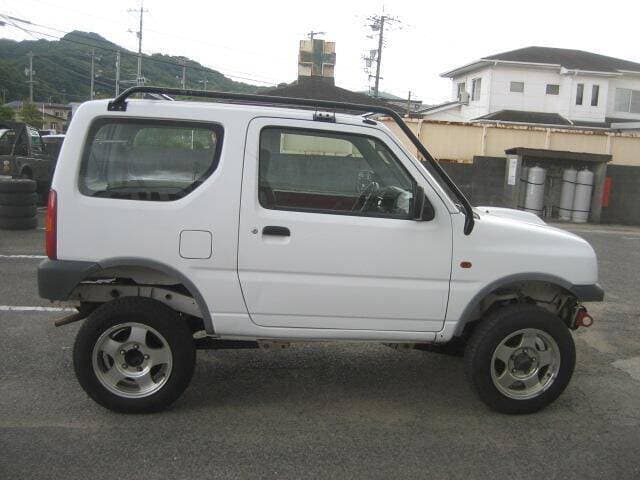 1999 Suzuki Jimny JDM car for sale — photo 10 of 12