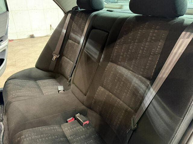 1999 Toyota Altezza JDM car for sale — photo 9 of 12