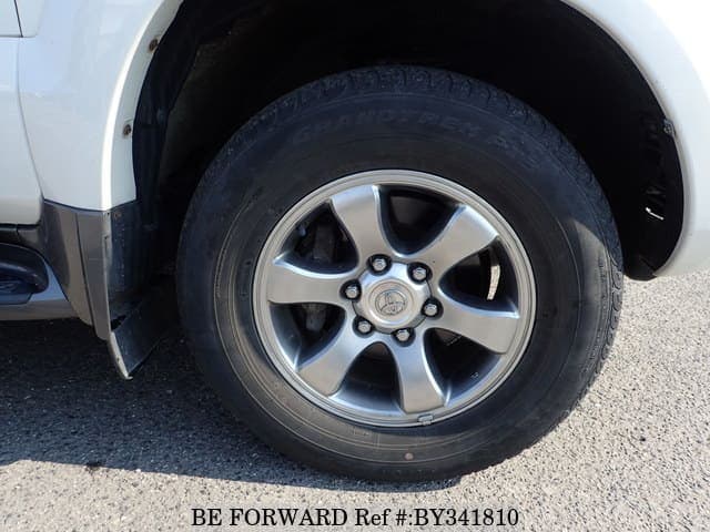 2009 Toyota Land Cruiser Prado JDM car for sale — photo 12 of 25
