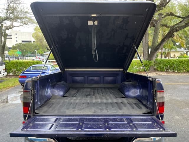 1997 Toyota Hilux JDM car for sale — photo 7 of 19