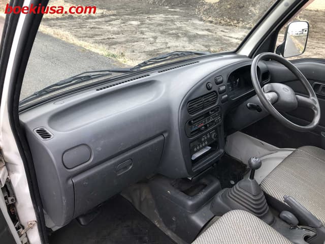 1997 Daihatsu Hijet JDM car for sale — photo 9 of 24
