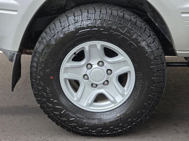 2000 Toyota Land Cruiser Prado JDM car for sale — photo 16 of 25